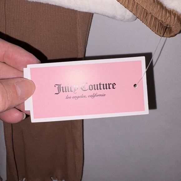 JUICY COUTURE 2 Piece Set Fleece Pullover & Legging Pants Girls 4T Gold NWT - Picture 7 of 8